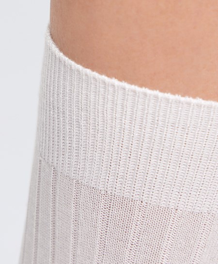 Pale Ecru Oysho Silk Classic Socks | BGAU71852