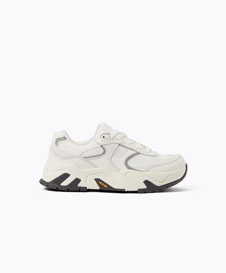 White Oysho Vibram® Xs Trek Trainers | VFTW46190